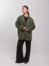 Marynarka oversize khaki – klasyka dla kobiet