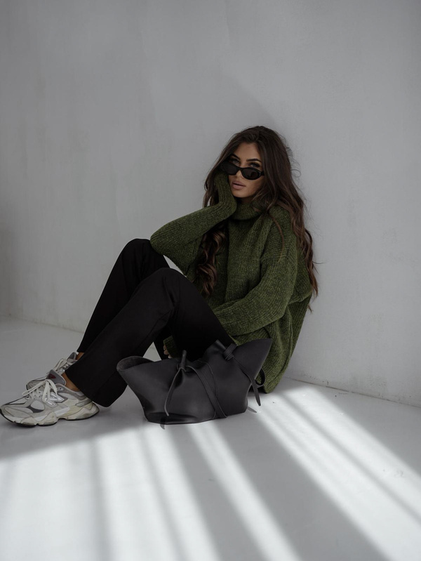 Golf damski wełniany AURA – khaki