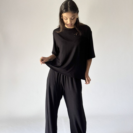 Komplet damski oversize z wiskozy – czarny zestaw CALMA