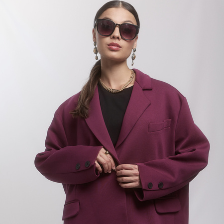 Marynarka oversize bordowa – klasyka dla kobiet