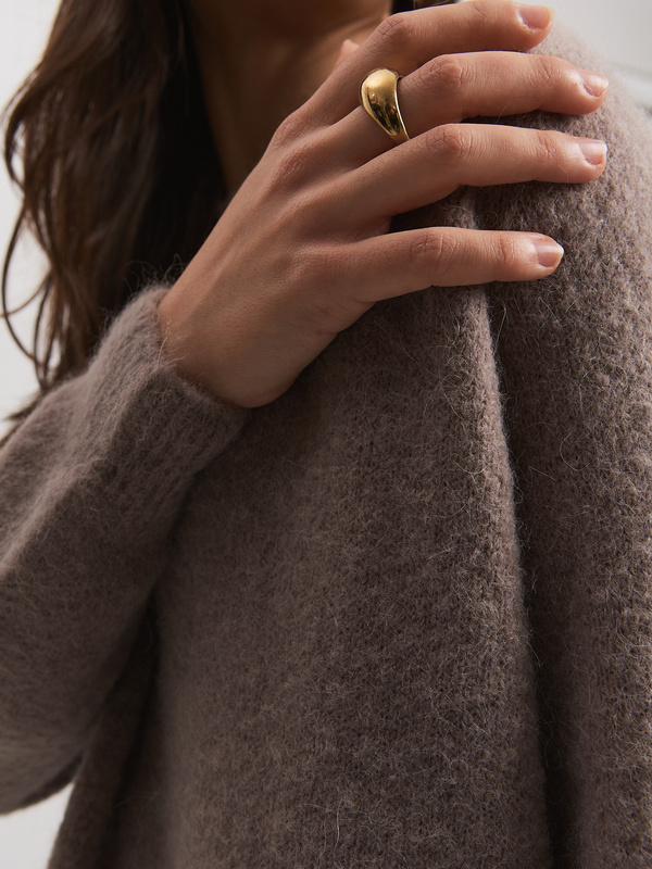 Sweter damski z alpaki i wełny taupe MARE