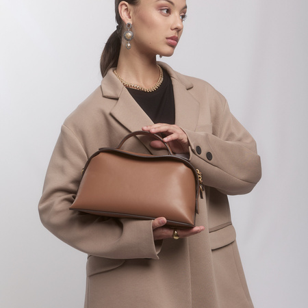 Marynarka oversize beżowa – klasyka dla kobiet